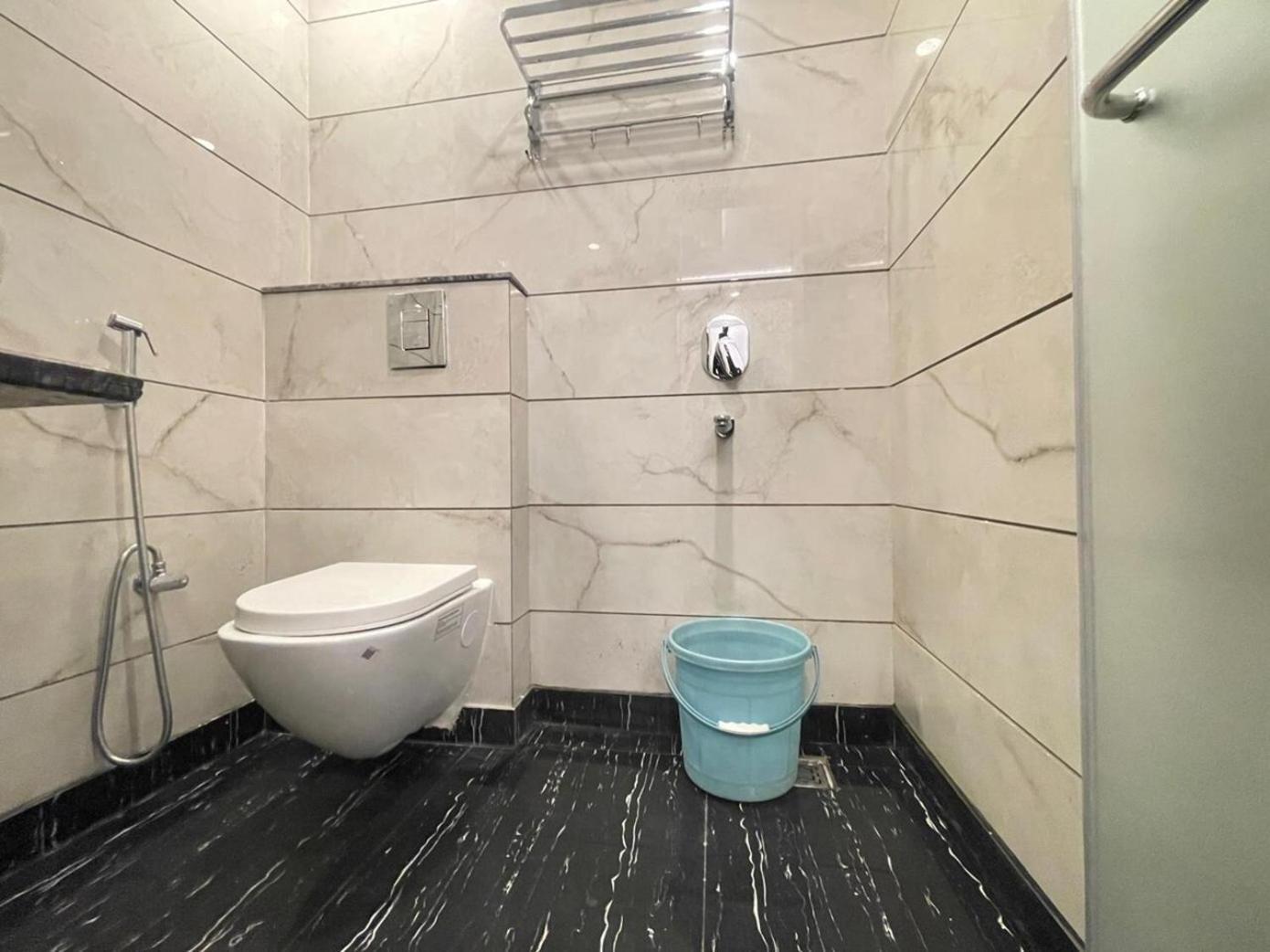 Shivdev International Near Railway Station Hotel